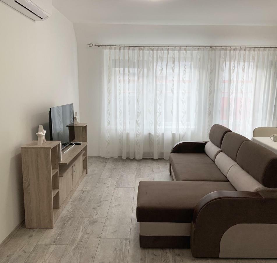 Exclusive Home - C. Apartman Pécs Esterno foto